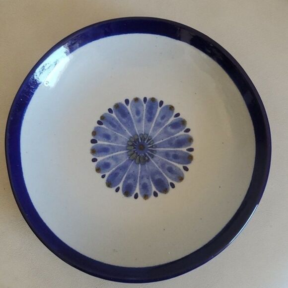 Ken Edwards VTG Tonala 8.5" Shallow Bowl El Palomar Hand Painted  Butterfly mark - Picture 7 of 7